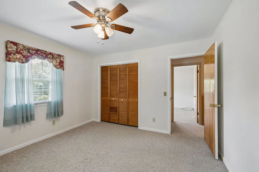 708 Hickory St Centerville, TN 37033