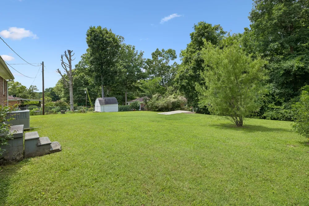 708 Hickory St Centerville, TN 37033