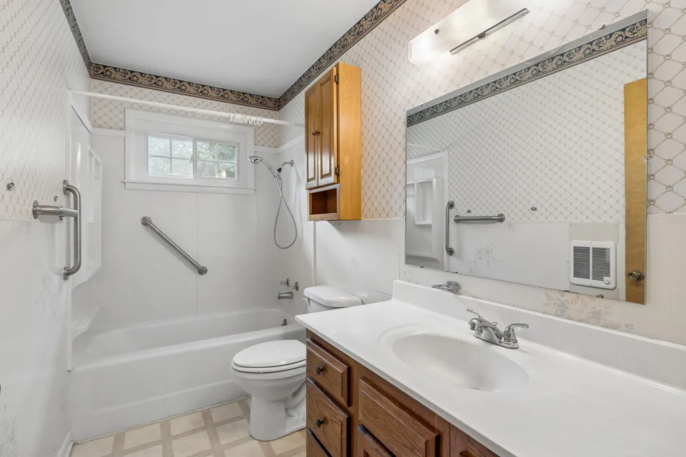 708 Hickory St Centerville, TN 37033