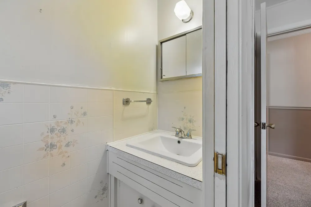 708 Hickory St Centerville, TN 37033