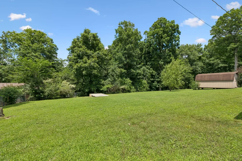 708 Hickory St Centerville, TN 37033