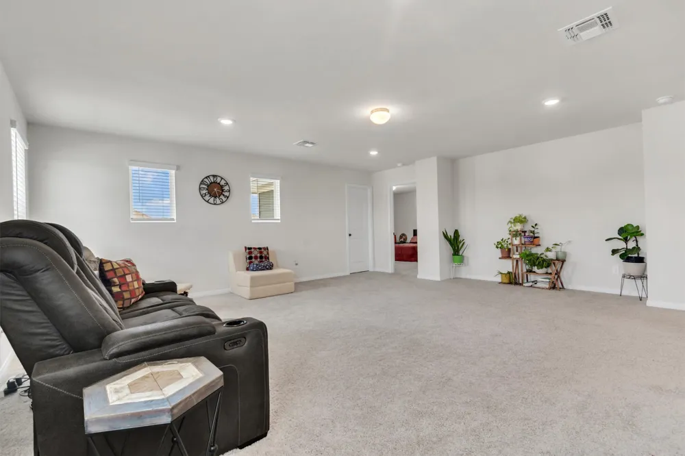 722 Palo Brea Loop Hutto, TX 78634
