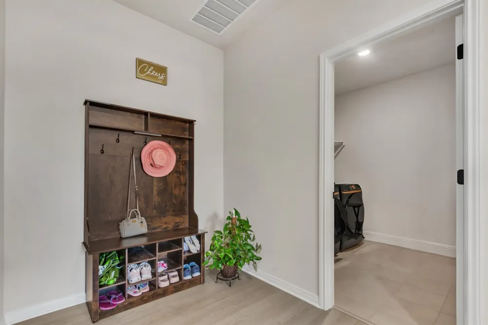722 Palo Brea Loop Hutto, TX 78634