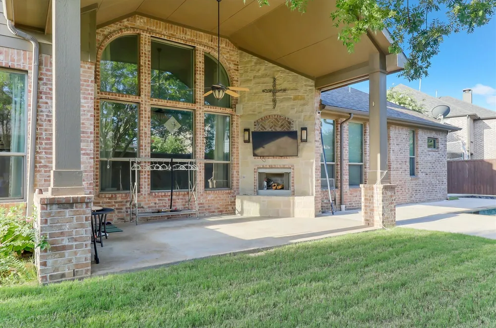 605 Royal Glen Drive Murphy, TX 75094