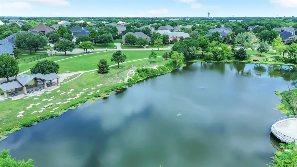 605 Royal Glen Drive Murphy, TX 75094