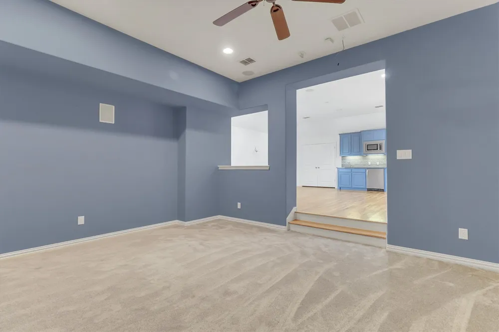 605 Royal Glen Drive Murphy, TX 75094