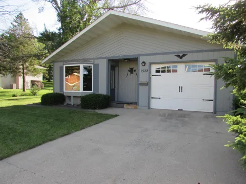 1522 Falcon Drive