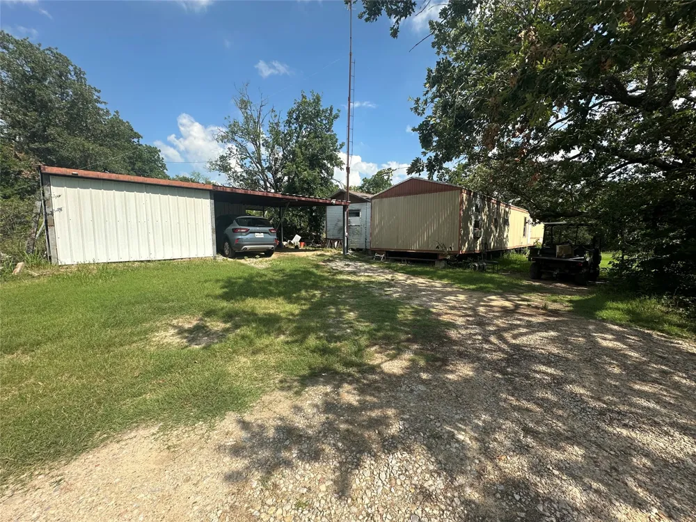 306 County Road 3677 Paradise, TX 76073