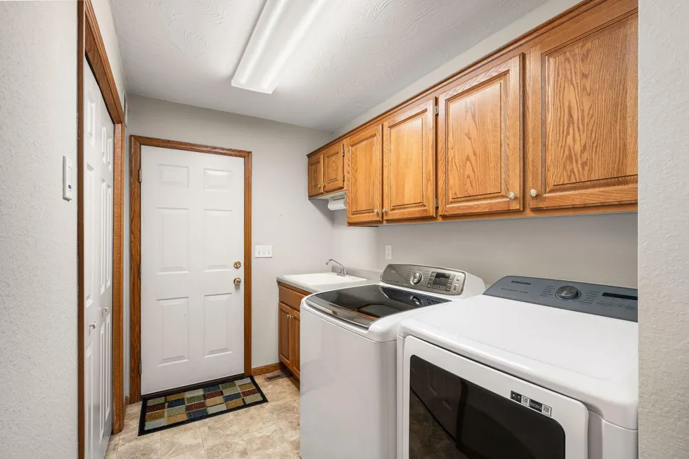 411 Independence Street NE New Prague, MN 56071