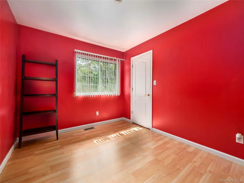 26 Klint Court Nanuet, NY 10954