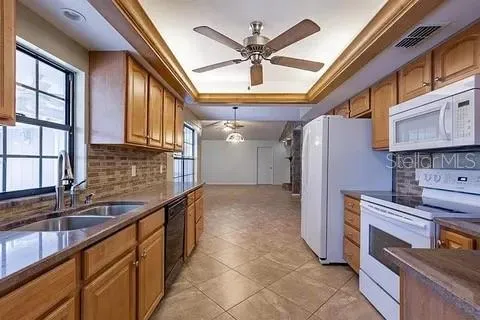 7528 RIVER COUNTRY DRIVE Weeki Wachee, FL 34607