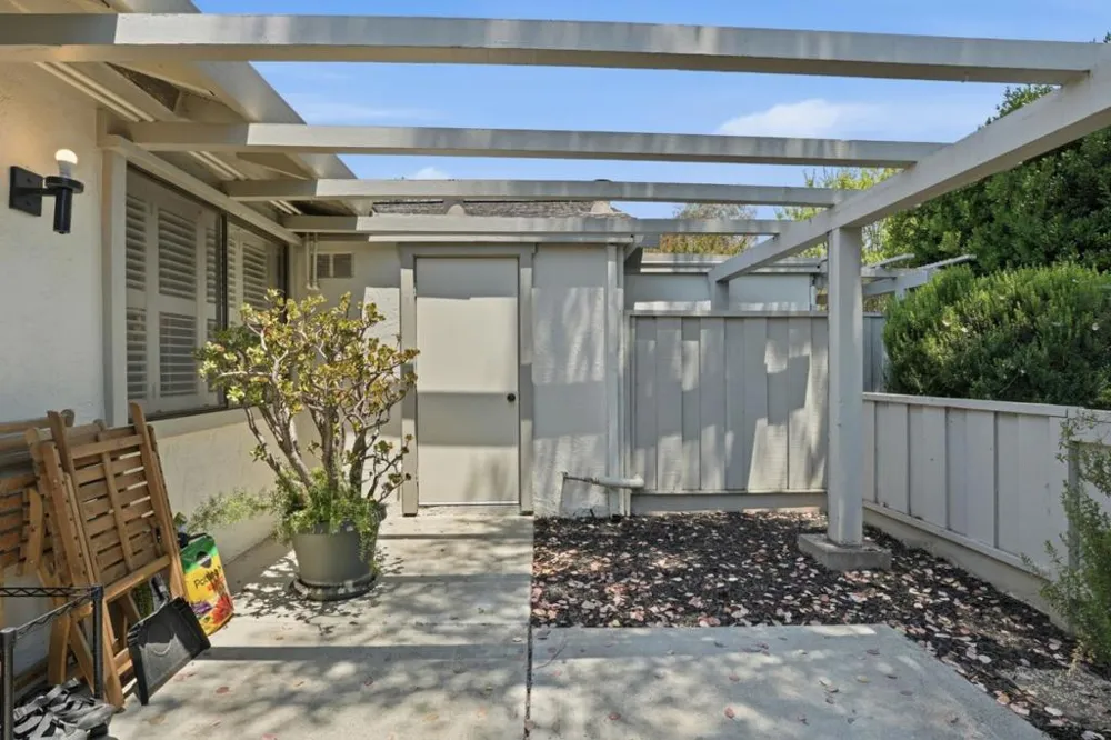5449 Cribari Green San Jose, CA 95135