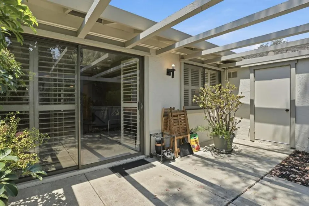 5449 Cribari Green San Jose, CA 95135
