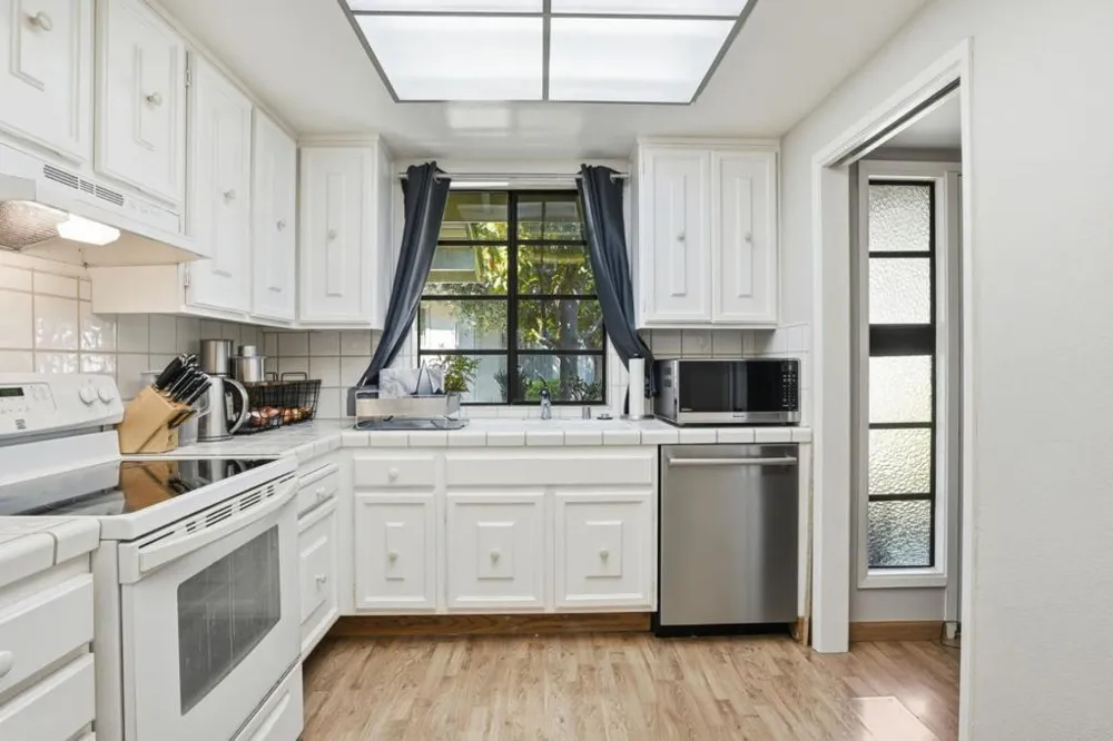 5449 Cribari Green San Jose, CA 95135