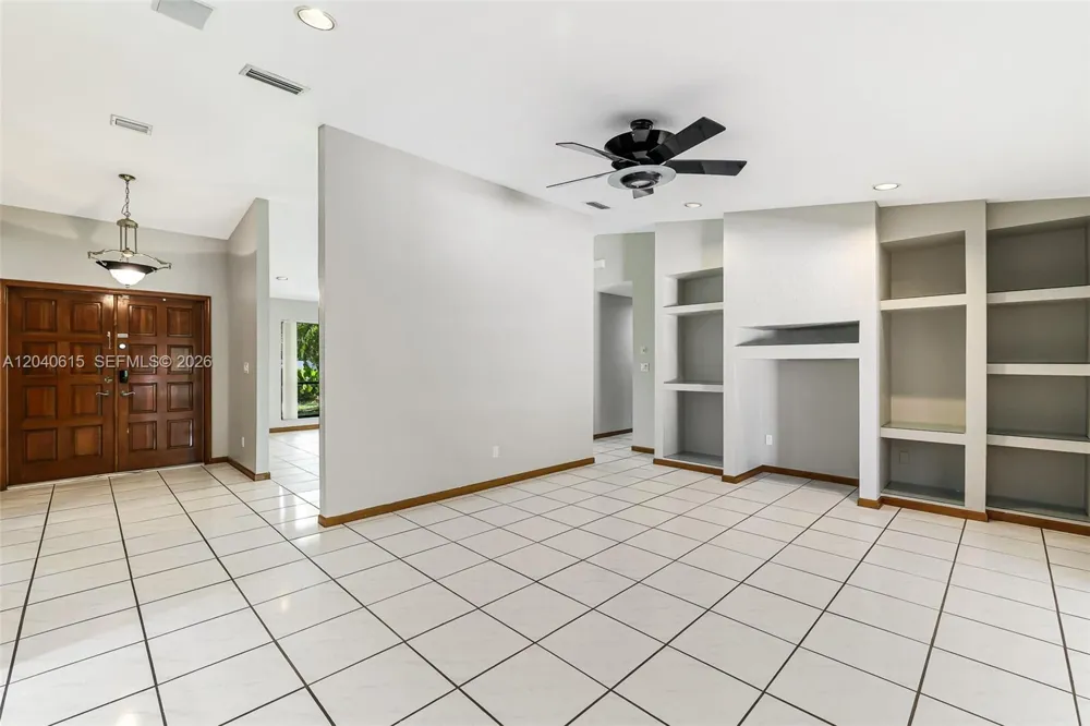 14941 SW 164th Ter Miami, FL 33187