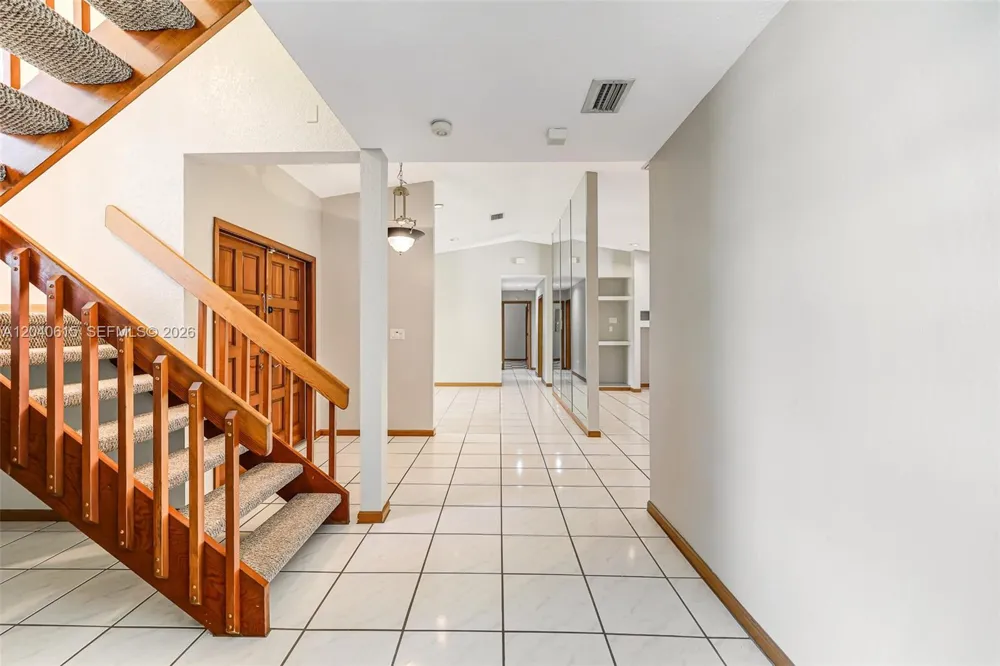 14941 SW 164th Ter Miami, FL 33187