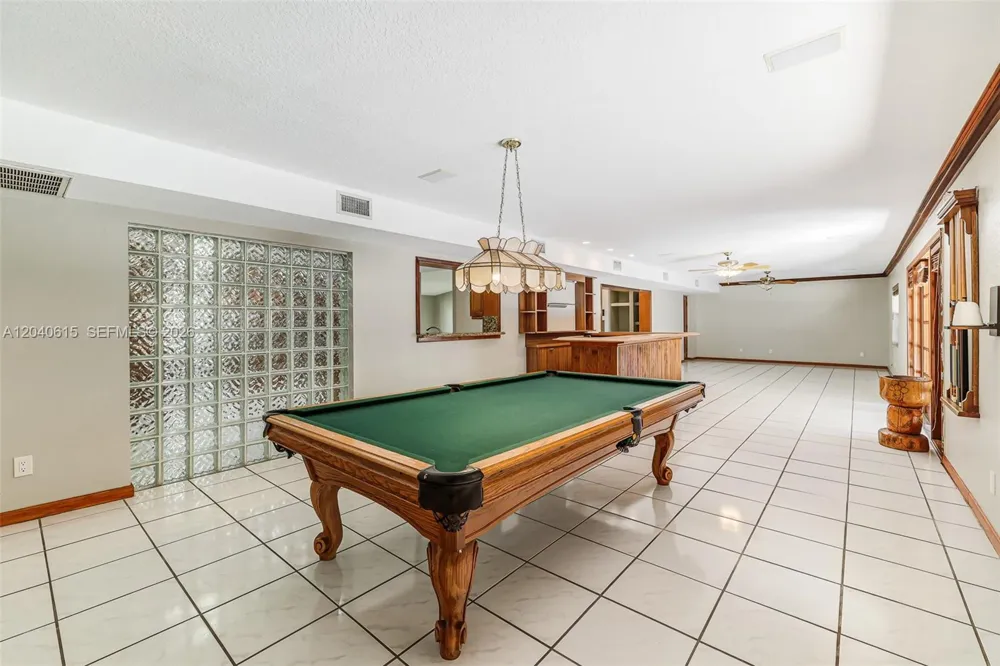 14941 SW 164th Ter Miami, FL 33187