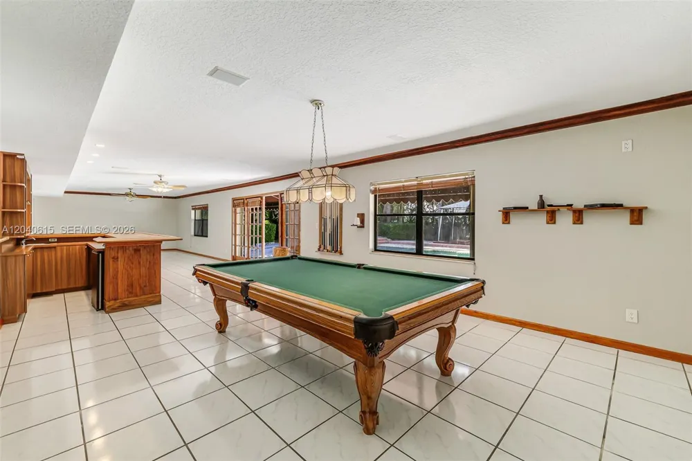 14941 SW 164th Ter Miami, FL 33187