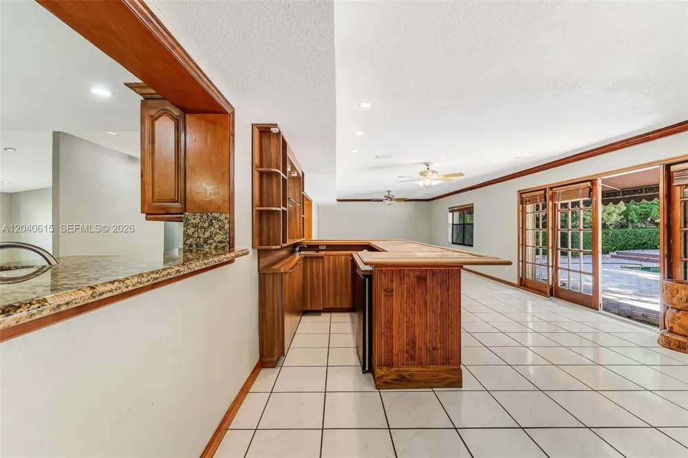 14941 SW 164th Ter Miami, FL 33187