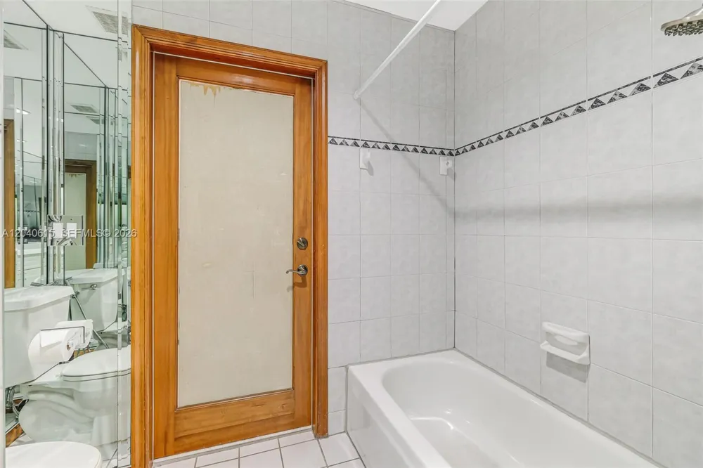 14941 SW 164th Ter Miami, FL 33187
