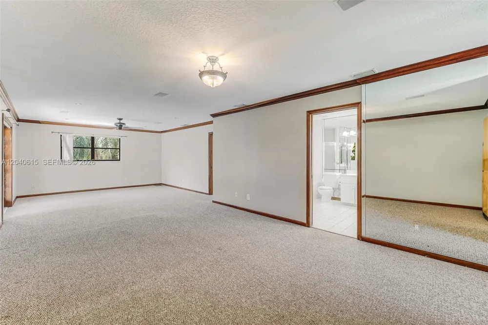 14941 SW 164th Ter Miami, FL 33187