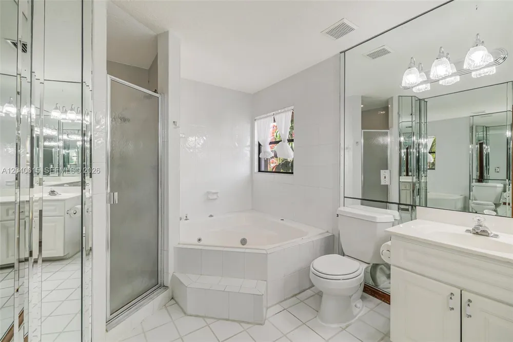 14941 SW 164th Ter Miami, FL 33187
