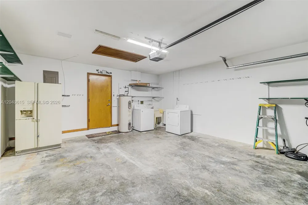 14941 SW 164th Ter Miami, FL 33187