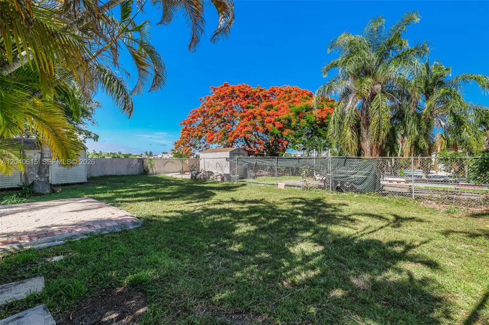 14941 SW 164th Ter Miami, FL 33187