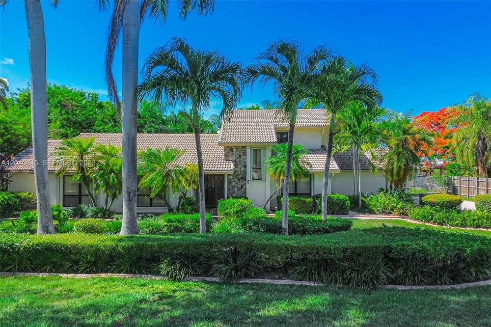 14941 SW 164th Ter Miami, FL 33187