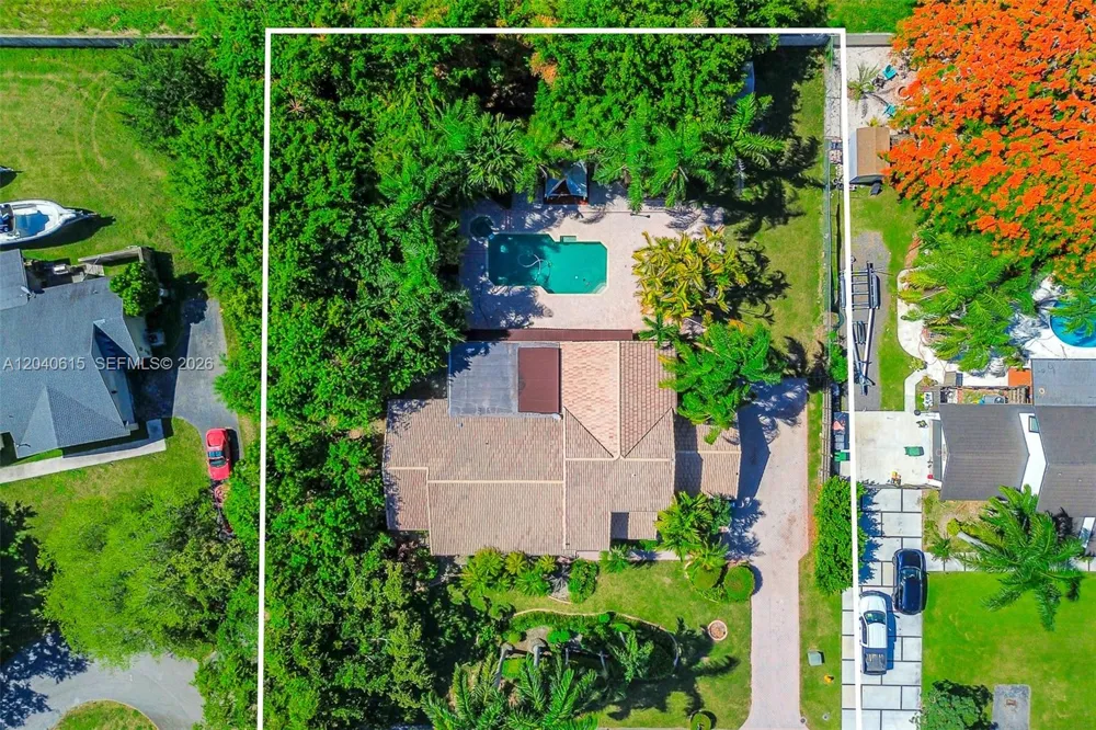 14941 SW 164th Ter Miami, FL 33187