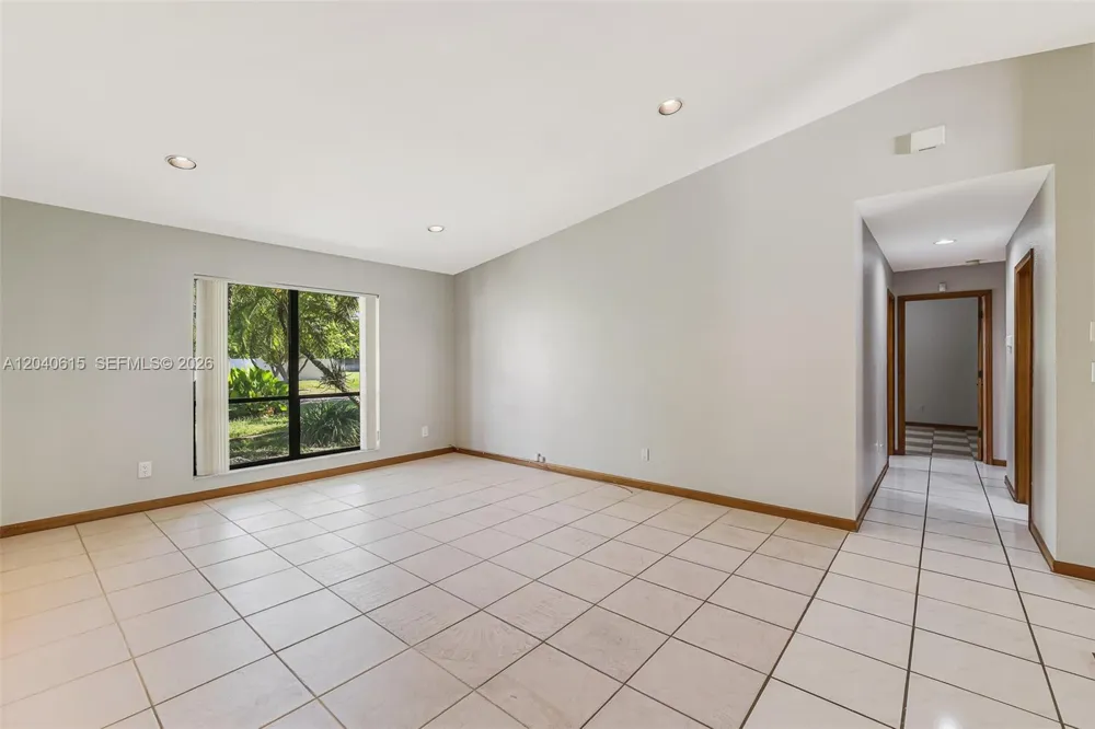 14941 SW 164th Ter Miami, FL 33187