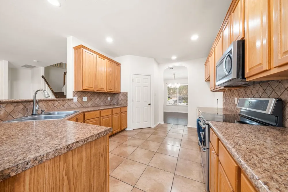 611 Secretariat Drive Cibolo, TX 78108