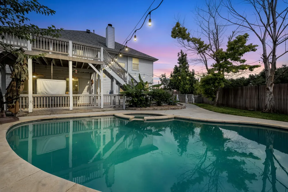 16019 Dark Lane Austin, TX 78717