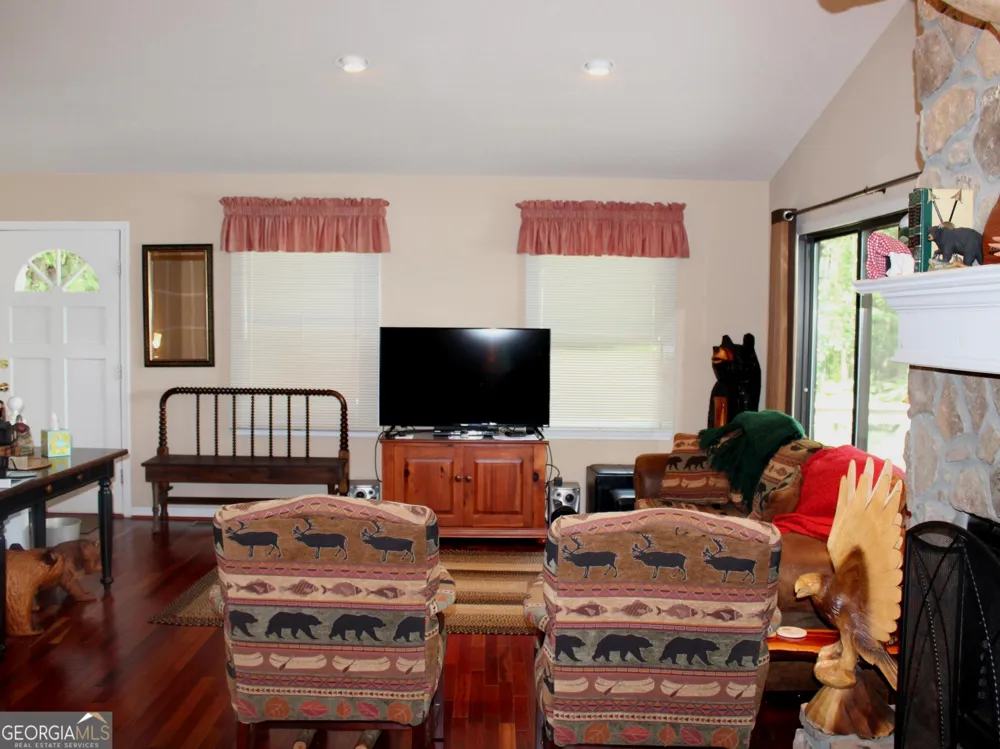 772 Big Oak LN Hiawassee, GA 30546