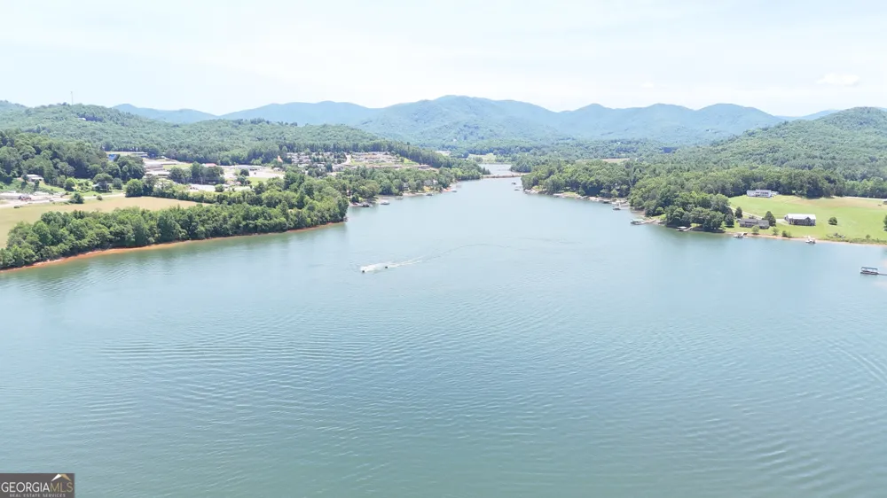 772 Big Oak LN Hiawassee, GA 30546