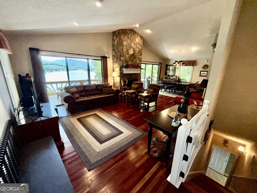 772 Big Oak LN Hiawassee, GA 30546