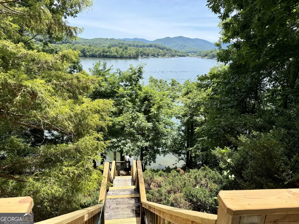 772 Big Oak LN Hiawassee, GA 30546