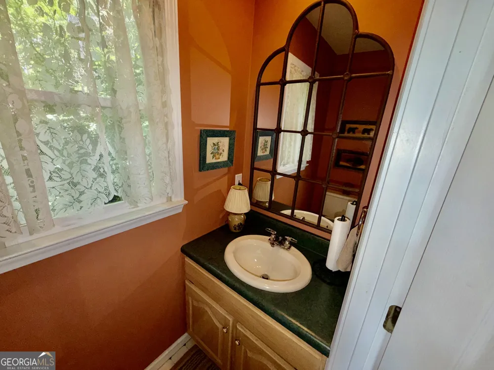 772 Big Oak LN Hiawassee, GA 30546