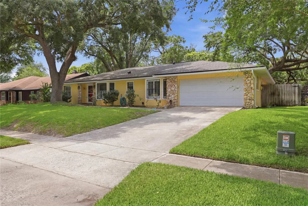 1701 WIND WILLOW ROAD Belle Isle, FL 32809