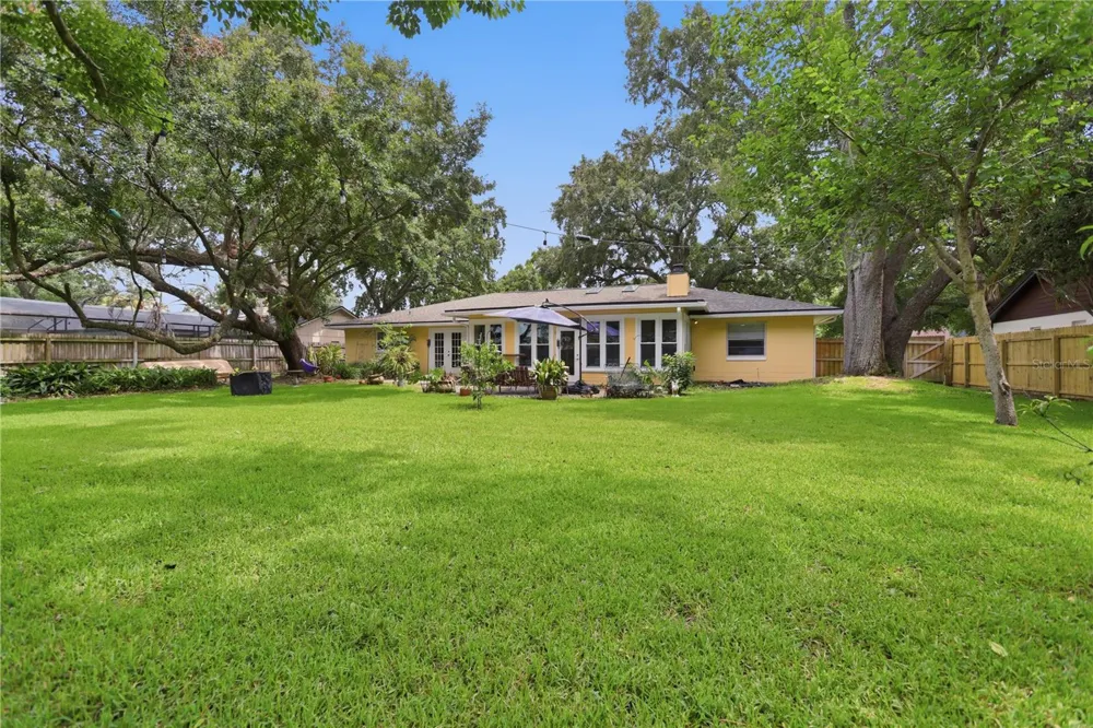 1701 WIND WILLOW ROAD Belle Isle, FL 32809