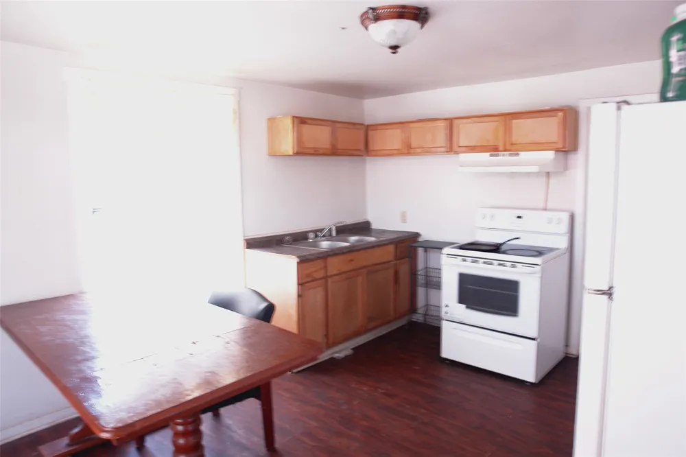 1006 S Bluffton San Saba, TX 76877