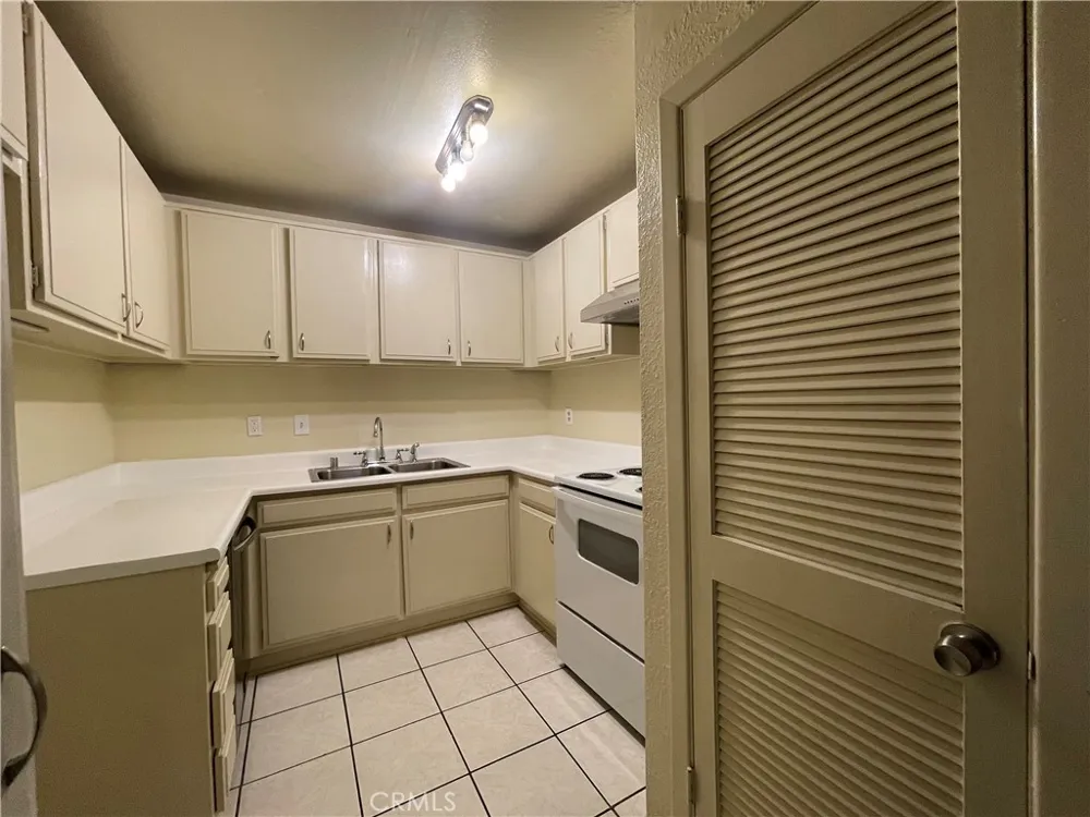 22812 Hilton Head Drive #56 Diamond Bar, CA 91765