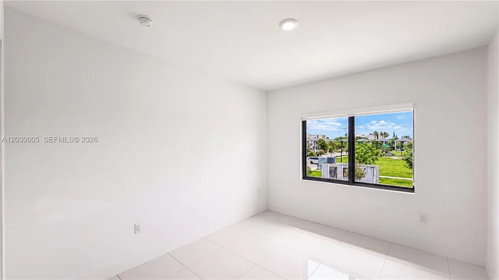 229 NW 12th Ct Florida City, FL 33034