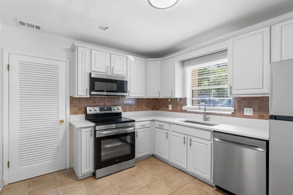 10693 Military Trail #7 West Palm Beach, FL 33410