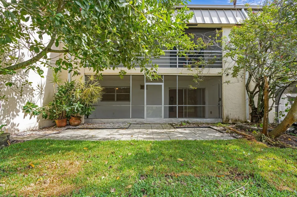 10693 Military Trail #7 West Palm Beach, FL 33410