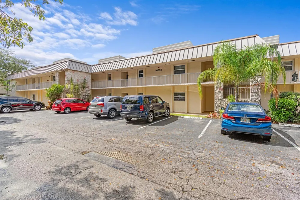 10693 Military Trail #7 West Palm Beach, FL 33410