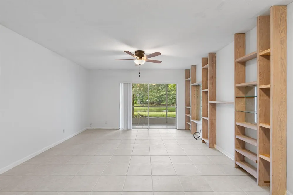 10693 Military Trail #7 West Palm Beach, FL 33410