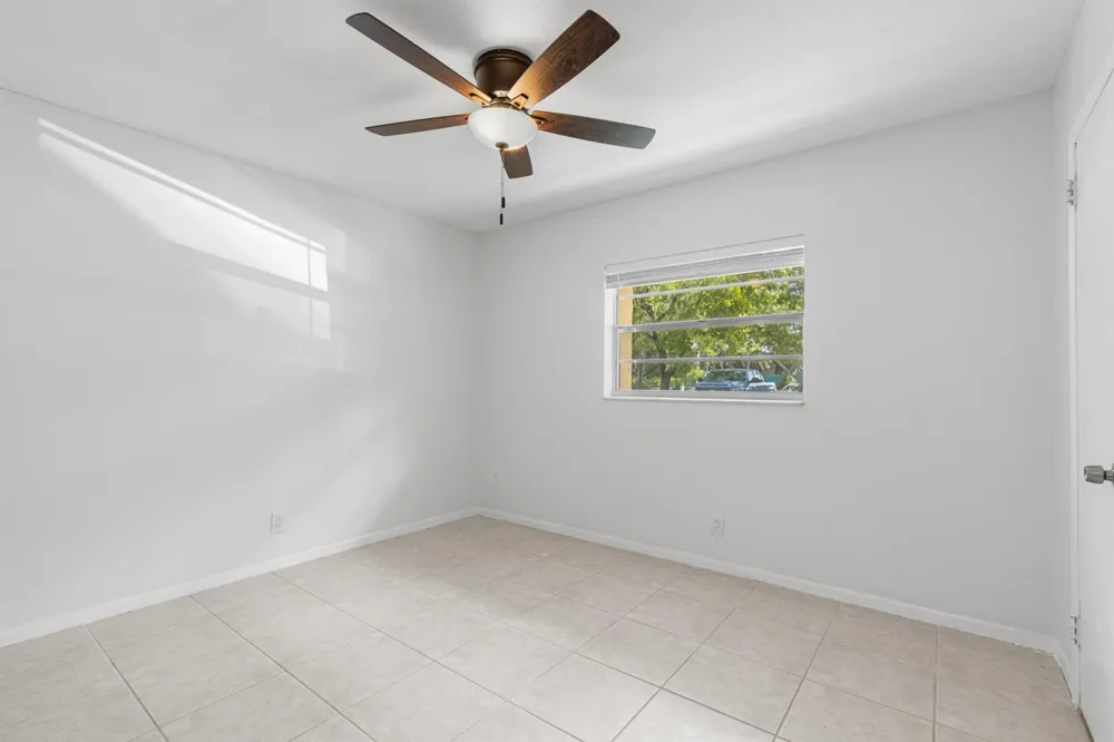 10693 Military Trail #7 West Palm Beach, FL 33410