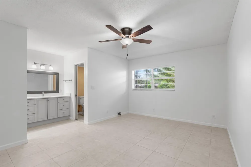 10693 Military Trail #7 West Palm Beach, FL 33410
