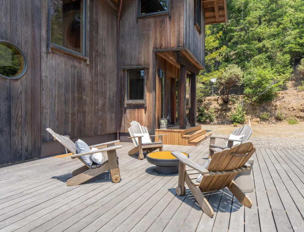 46900 Gypsy Flat Road Gualala, CA 95445